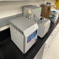 Thermo Scientific SpeedVac SPD120 Vacuum Concentrator with UVS450 System image 0